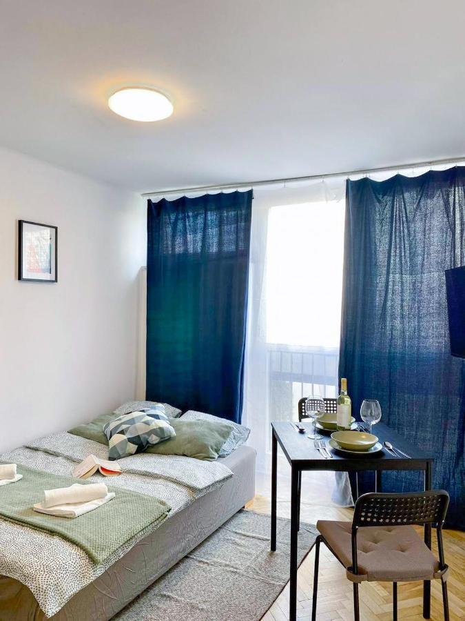 Halby Apartment Chlodna 15 ワルシャワ エクステリア 写真